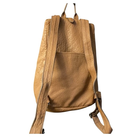 ✨ Aimee Kestenberg Leather Cognac Backpack - Picture 5 of 7